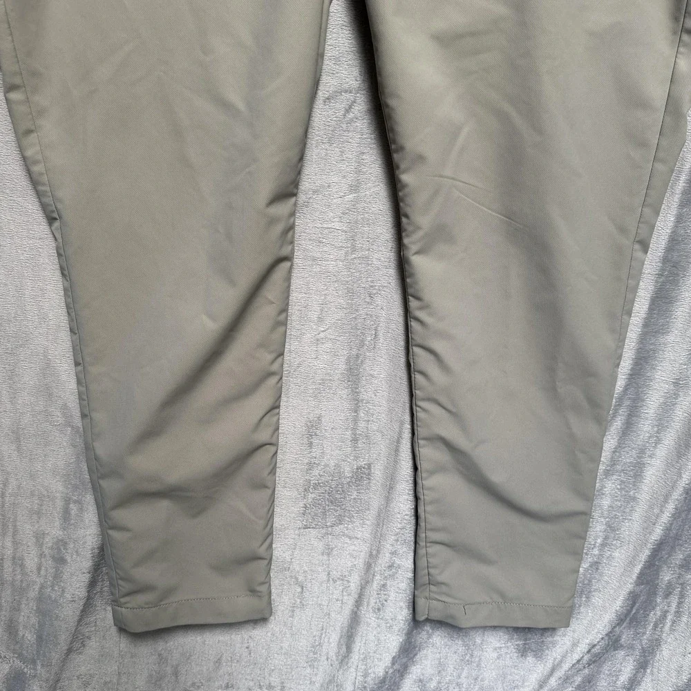 Banana Republic brand banana